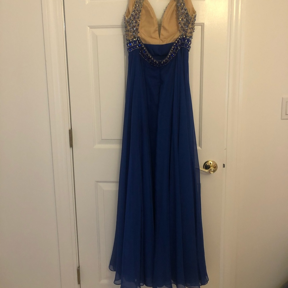 PROM DRESS - Picture 4 of 4